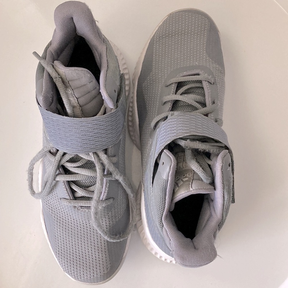 Adidas ProBounce basketball shoes, mens 7.5